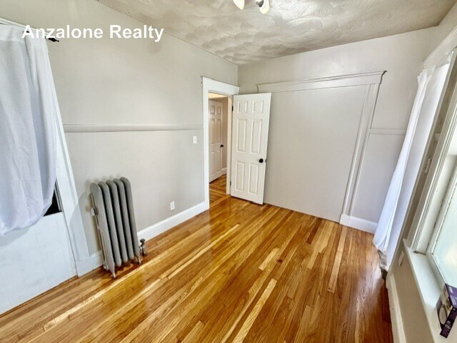 Building Photo - 272 Willis Ave