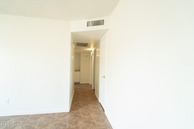 Building Photo - 3642 W Carla Vista Dr