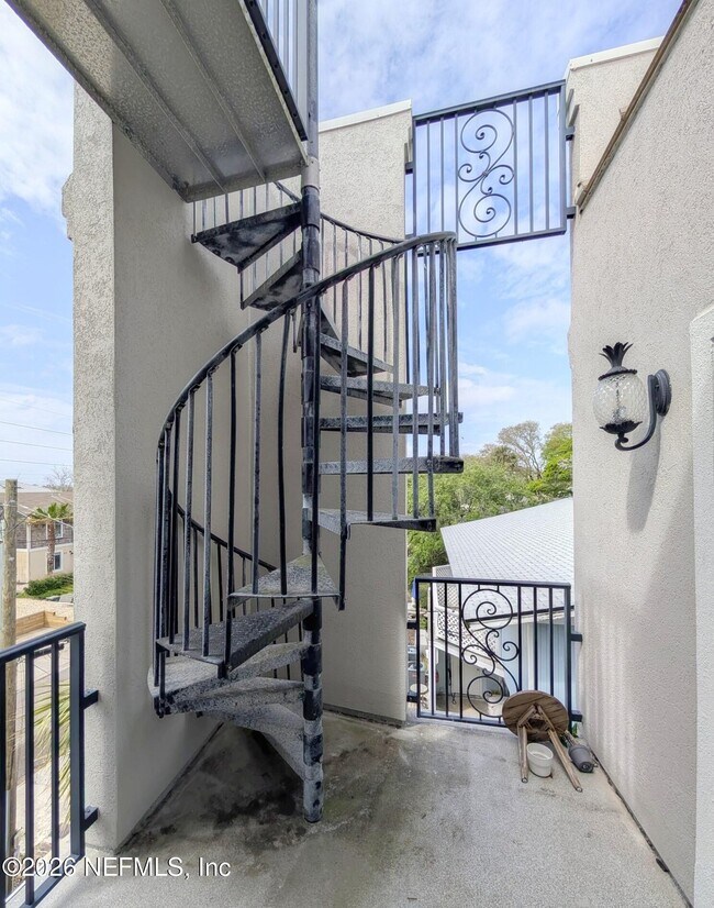 Building Photo - 361 Ahern St