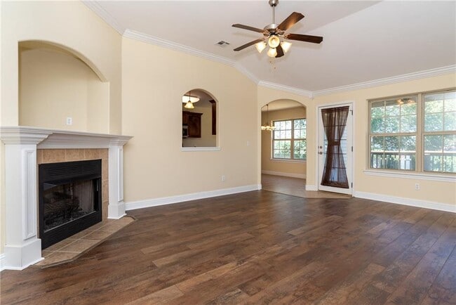 Building Photo - 2804 S C St