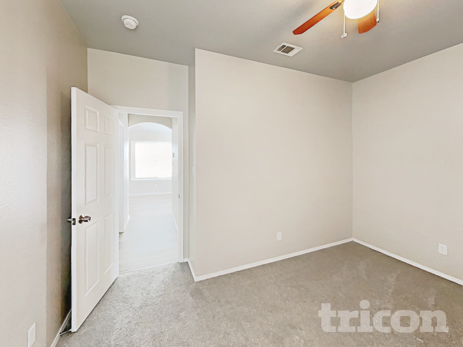 Building Photo - 5733 Parkview Hills Ln