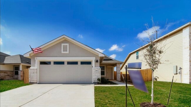 Building Photo - Saddle Creek