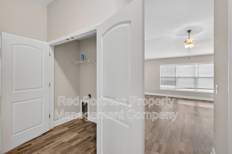 Building Photo - 27078 Brook Forest Rd