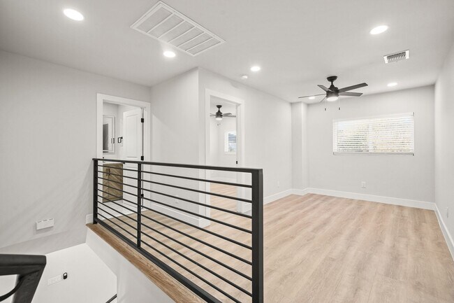 Building Photo - “Newly Remodeled 4BR Home in Prime San Antonio Location”