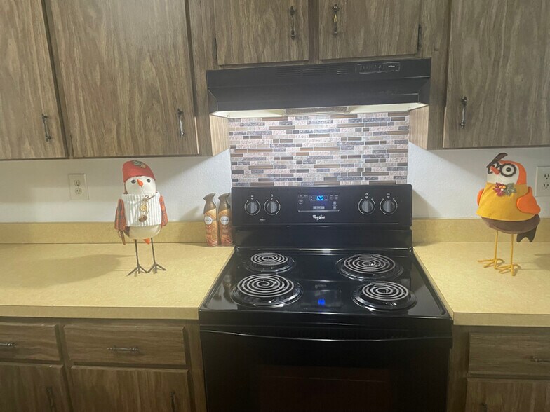 Building Photo - 804 Bebo Ln