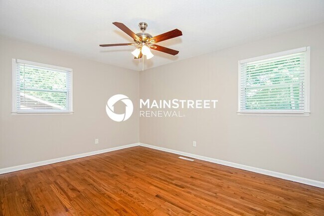 Building Photo - 3 Bedroom Pet-Friendly Home in Gastonia, NC with Main Street Renewal