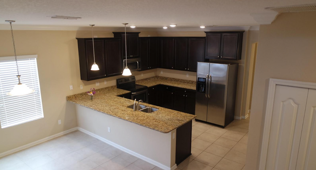 Building Photo - Oceanway Beauty, WOW Amenities, 4 Bedroom ...