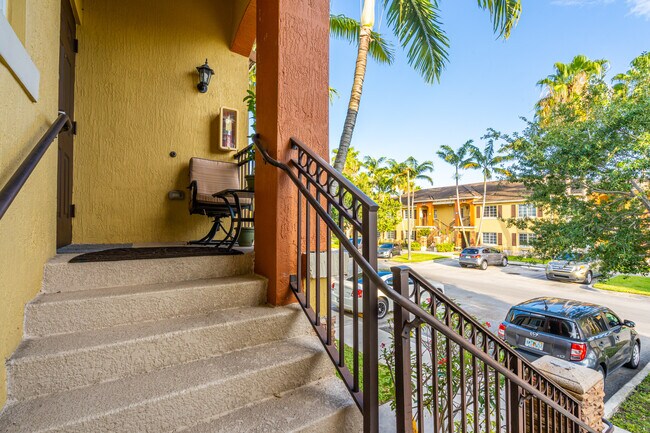 Building Photo - 3395 NE 9th Dr