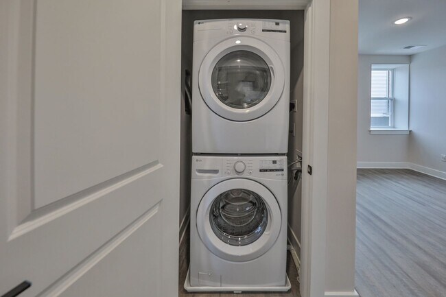 Interior Photo - 29 S Main St