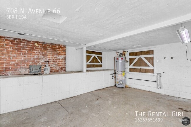 Building Photo - 708 N Avenue 66