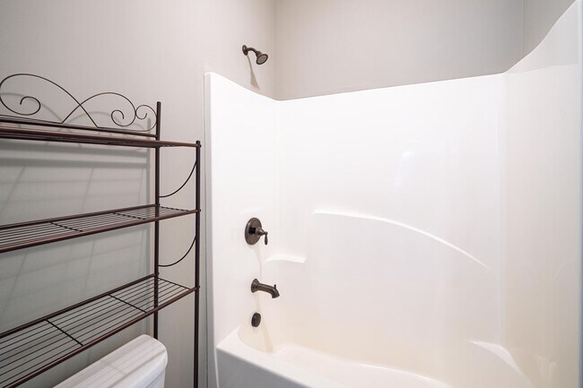 Building Photo - Private 4BR Home on Acreage with Pool and Hot Tub Near Downtown Senoia