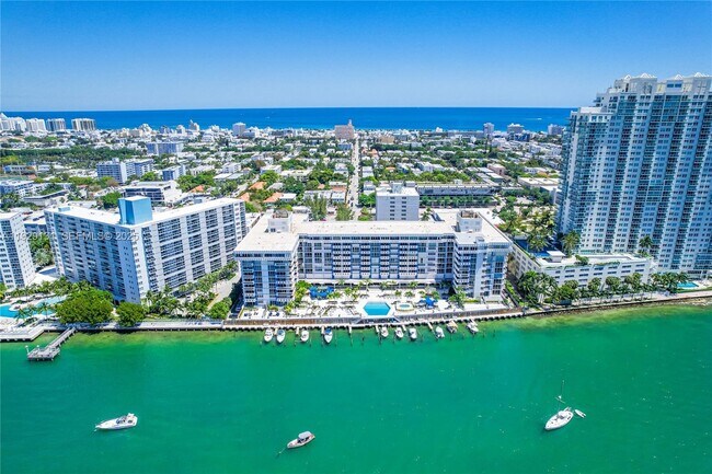 Building Photo - 800 West Ave