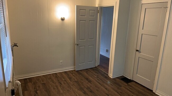 Building Photo - 1460 Kipling Dr