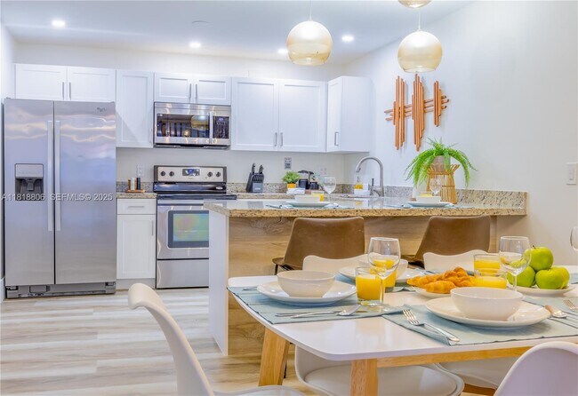 Building Photo - 1762 NW 15th St