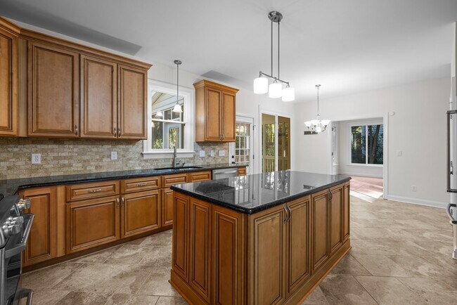 Building Photo - 2406 Flints Pond Cir