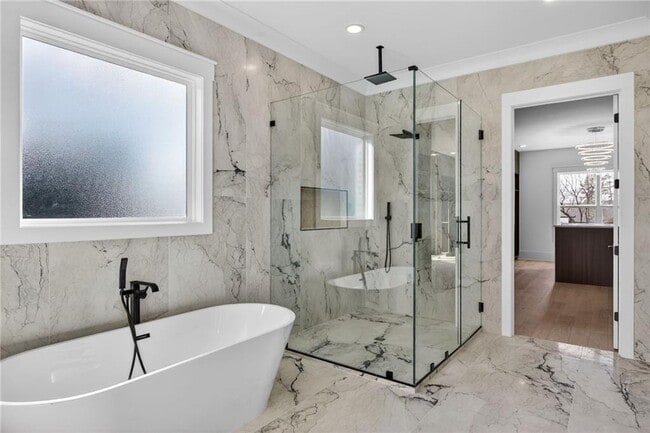 Building Photo - 405 Thunder Rd