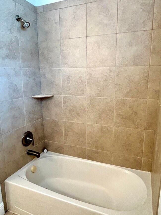 Building Photo - 2024 Foxtail View Ct