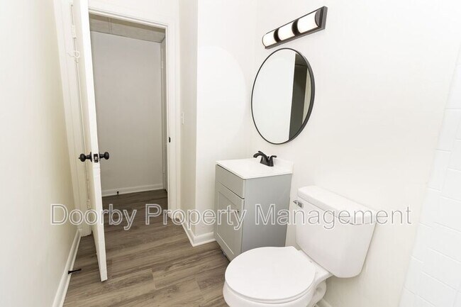 Building Photo - 513 Donaldson Rd