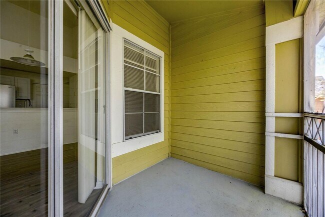 Building Photo - Midtown Terrace