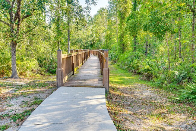Building Photo - 123 Pergola Pl