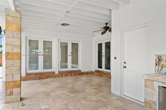 Building Photo - 13611 SW 77th St