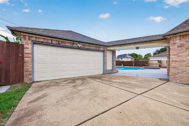 Building Photo - 14414 Ardwell Dr