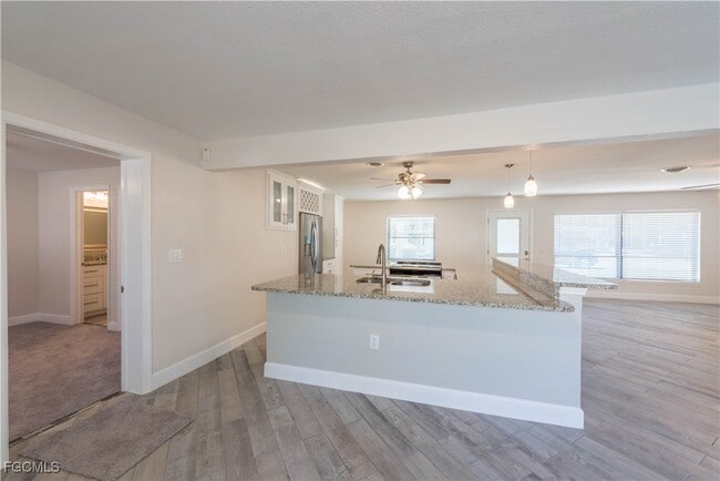 Building Photo - 1411 San Juan Ave