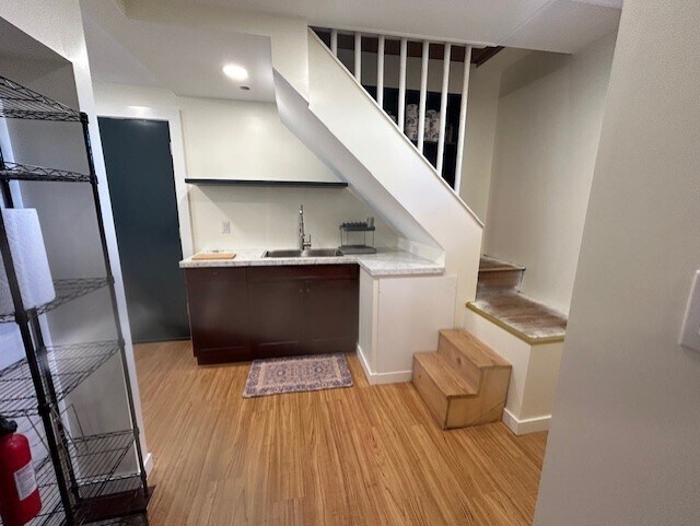 Building Photo - 178 Henry St