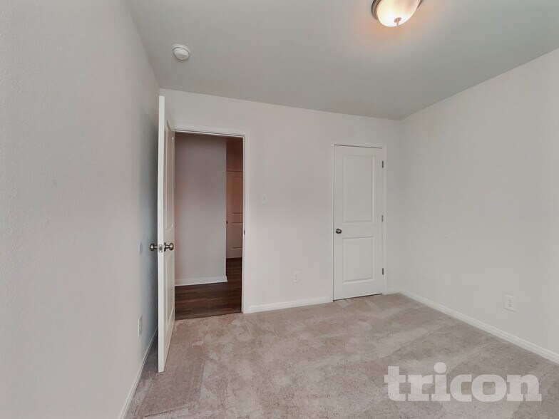 Building Photo - 15672 Del Norte Dr