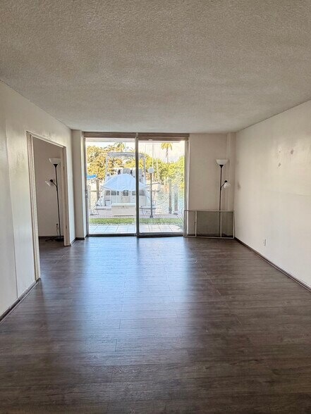 Building Photo - 1777 SE 15th St