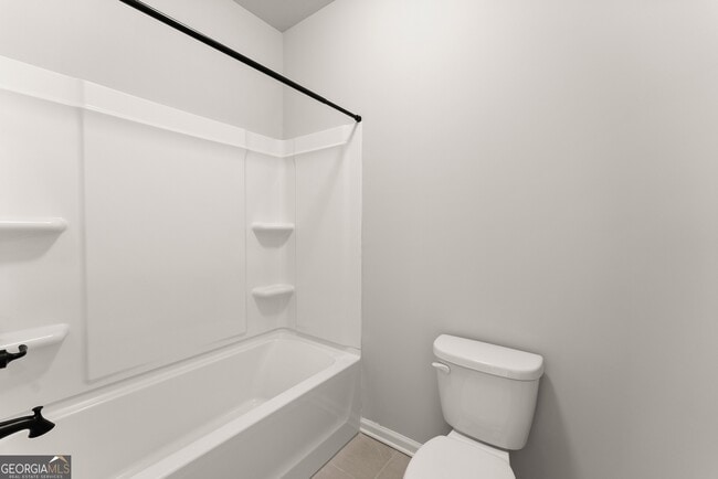 Building Photo - 4656 Silver Oak Dr SW