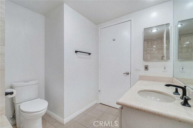 Building Photo - 850 E Ocean Blvd