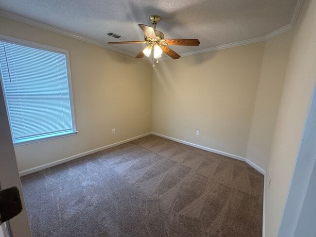 Building Photo - 792 Silver Sands Dr