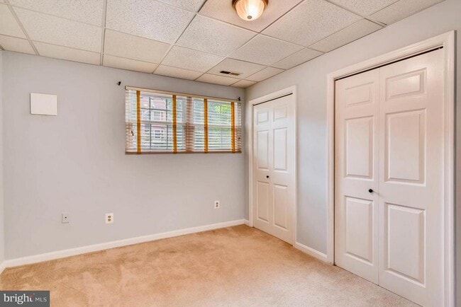 Building Photo - 3 Meadow Run Ct