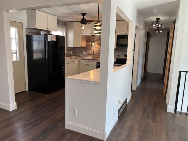 Building Photo - 4 Bed/2 Bath Rental Home in Crooks, SD!!