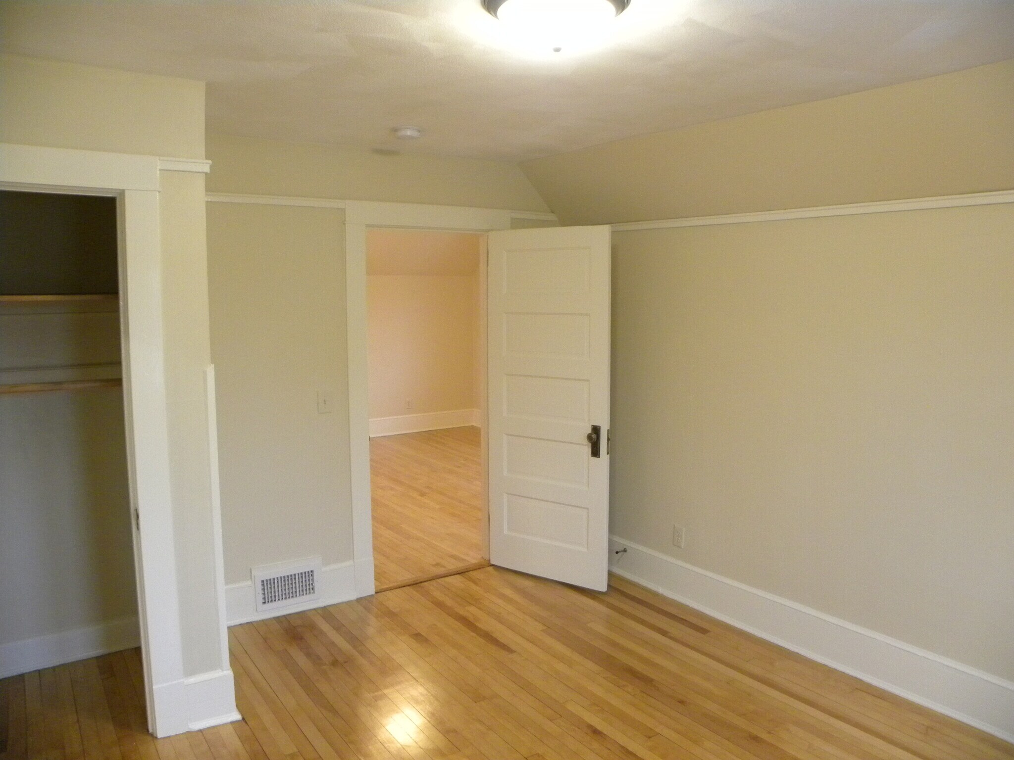 Front Bedroom3 - 925 Vilas Ave