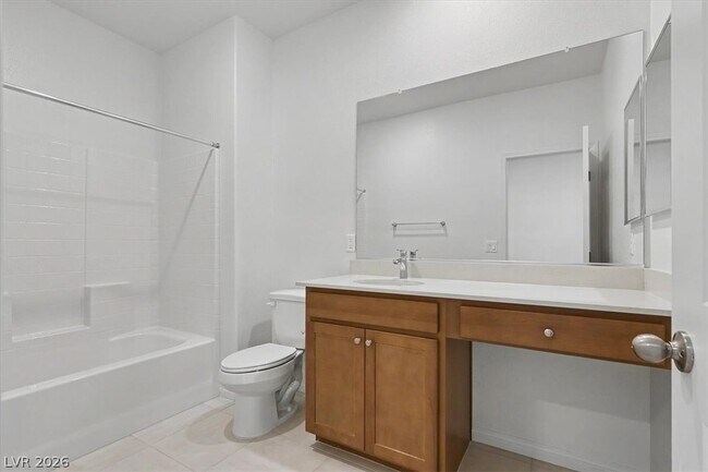Building Photo - 72 Hornbeck Ln