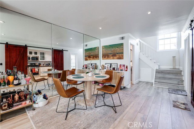 Building Photo - 884 Halyard