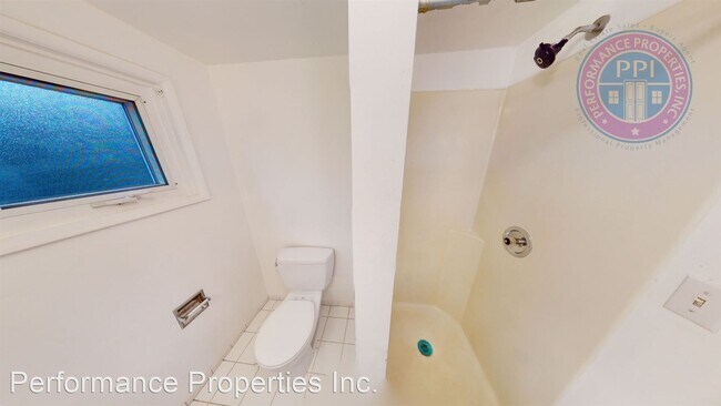 Building Photo - 5 br, 3 bath House - 43 Ladd Street