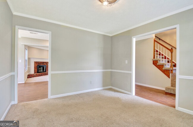 Building Photo - 303 Calgary Dr