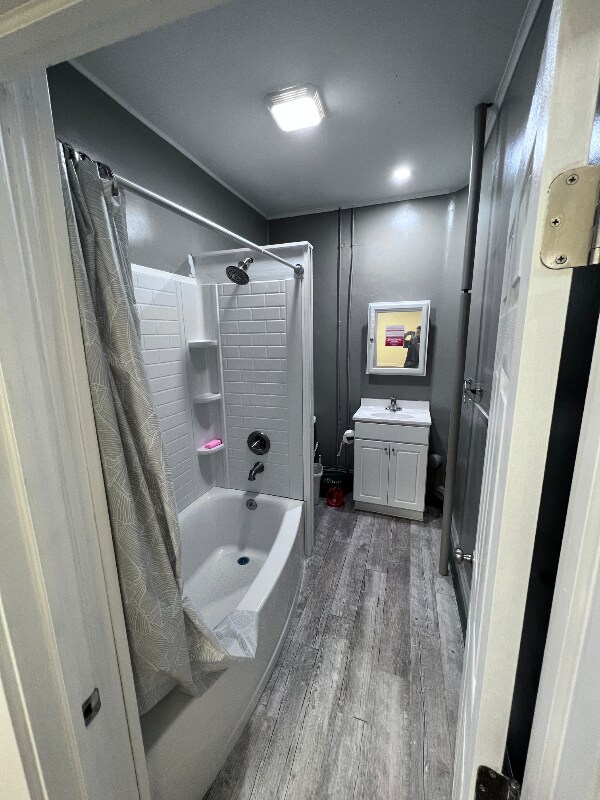 Building Photo - 135 W Market St