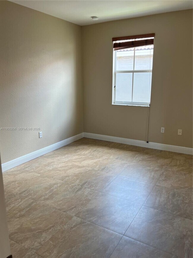 Building Photo - 15389 SW 90th Terrace