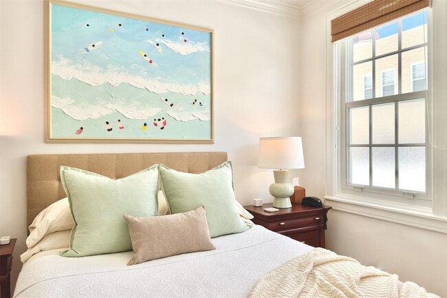 Building Photo - 235 Sunrise Ave