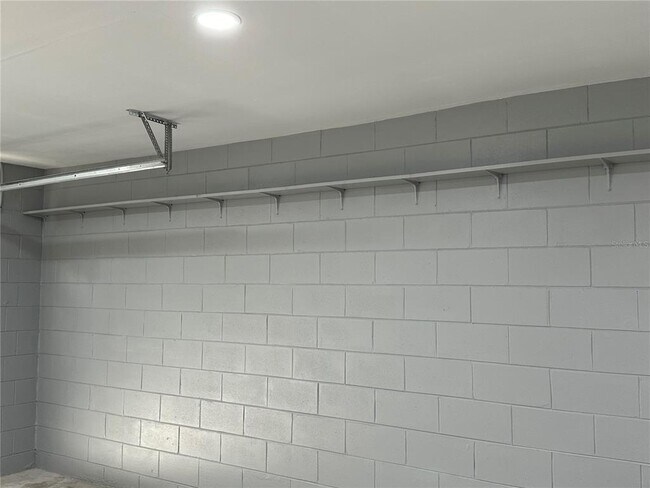Building Photo - 1229 Allendale Dr