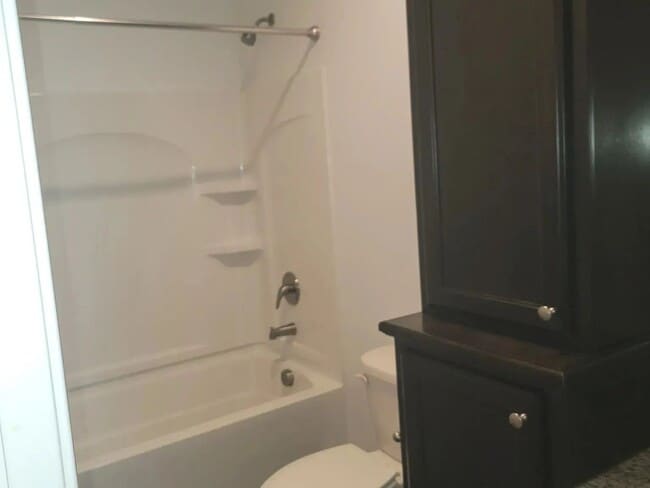 Building Photo - 7303 Avenue 310