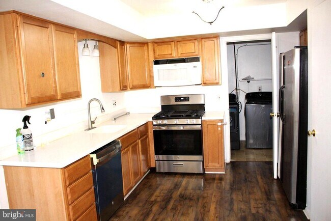 Building Photo - 34 Heron Pl