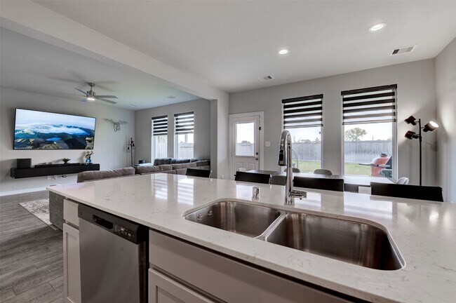 Building Photo - 3735 Rush Plns Ct