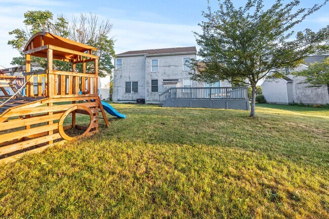 Building Photo - 5935 Pondview Ct