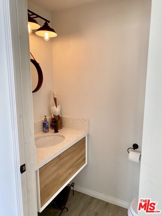 Building Photo - 4853 Canoga Ave