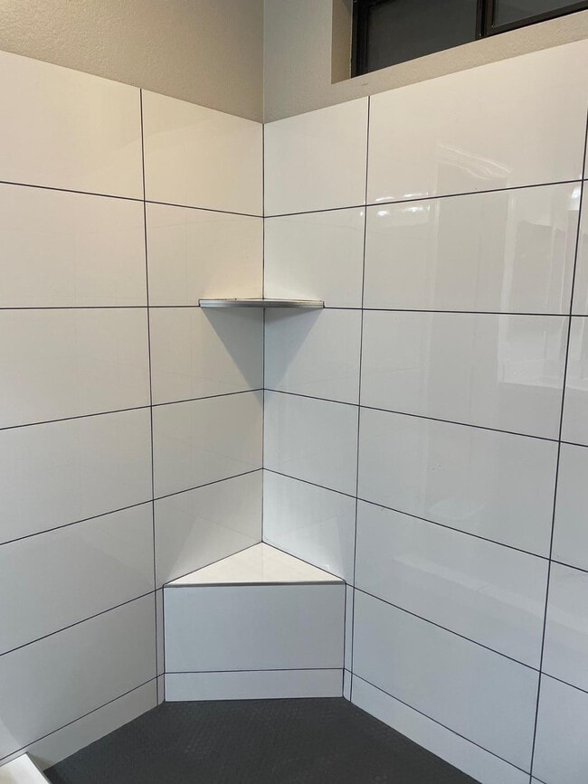 Building Photo - 2422 E Remington Pl